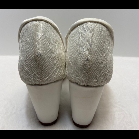 Peep Toe White Lace Wedges - Picture 6 of 9